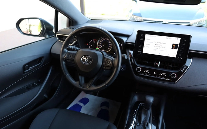 Toyota Corolla cena 79950 przebieg: 74400, rok produkcji 2019 z Rakoniewice małe 742